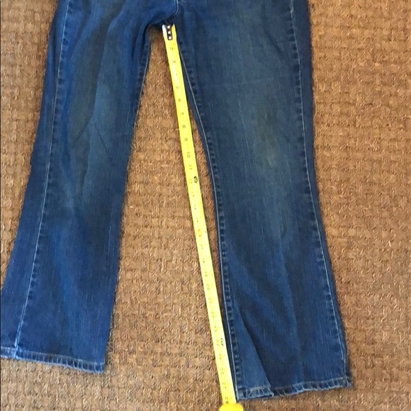 Levis 515 Nouveau Mid Rise Boot Cut Jeans - Picture 5 of 7